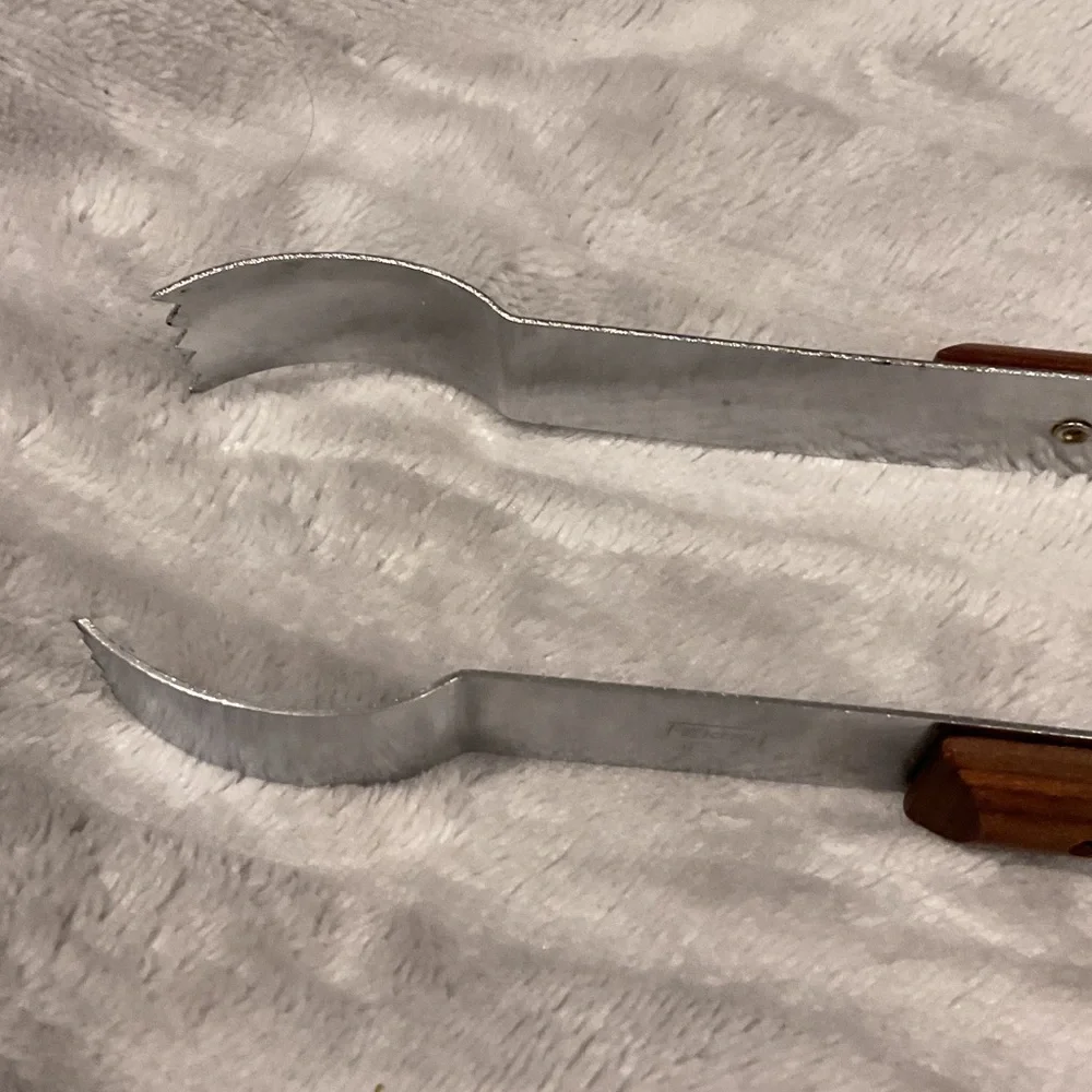 Ice bucket tongs